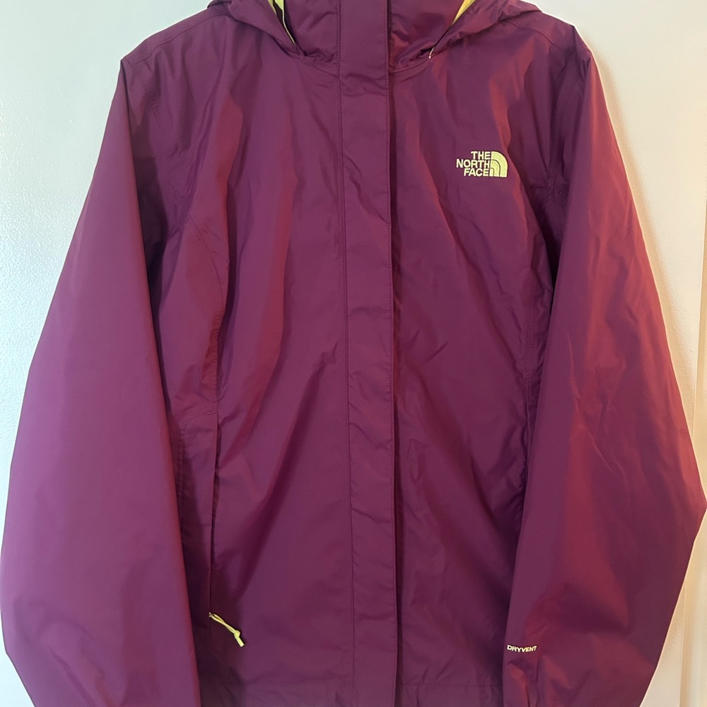 The North Face Women's Maroon Resolve Waterproof Jacket